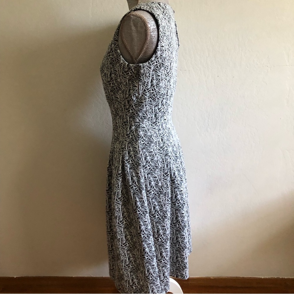 Enfocus Studio Patterned Boatneck Sleeveless Dress - image 3